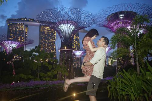 Celebrate Life’s Beauty with Lifestyle Photography in Singapore