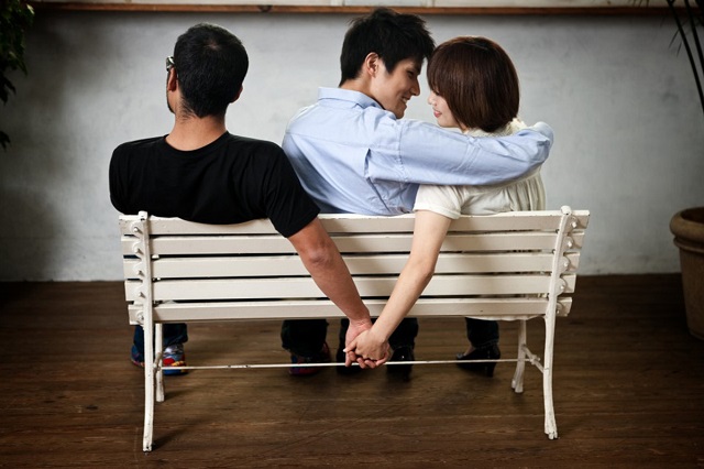 Phụ nữ có chồng thích ngoại tình
