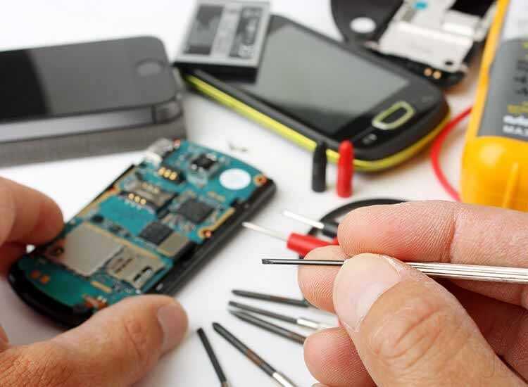 WHAT MAKES MY MOBILE PHONE WORK?