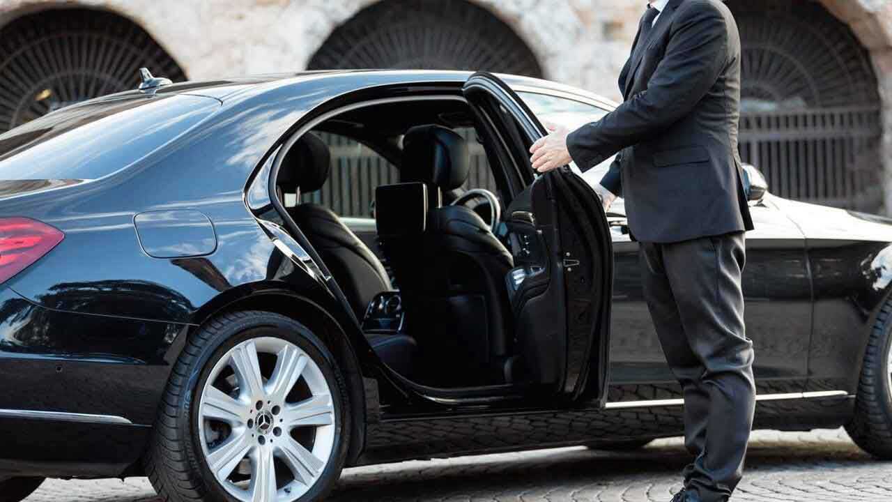Ride In Style with Chauffeured Luxury Cars Melbourne