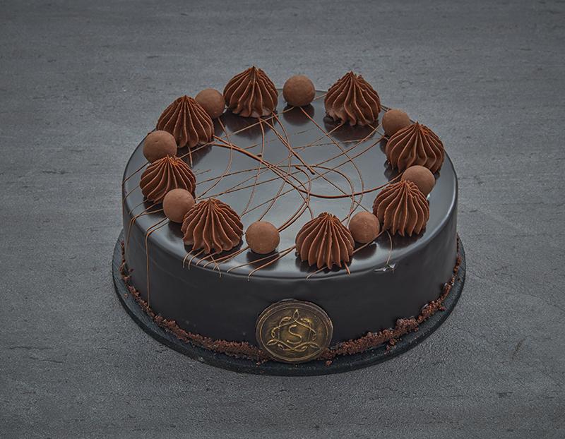 Dutch Chocolate Truffle Cake | Eggless Dutch Truffle Cake | Chocolate Dutch Truffle Cake | SMOOR