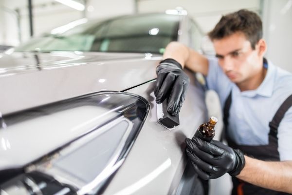 How to Remove Minor Clear Coat Scratches On Your Car