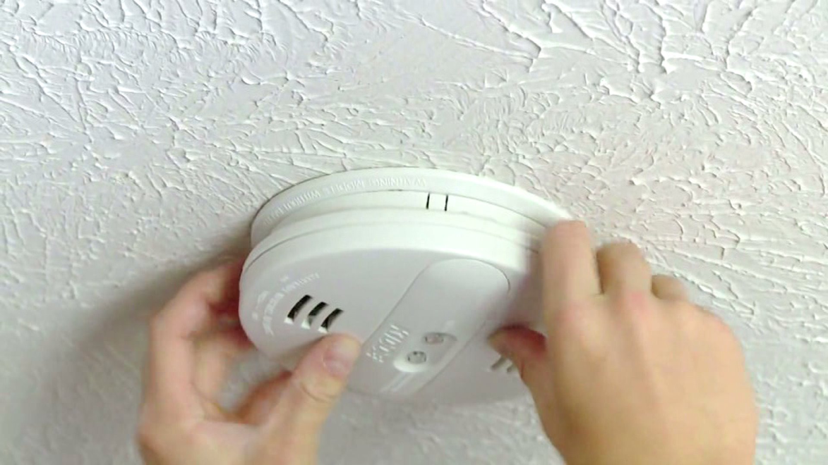 Smoke Detector Installation in Tarzana