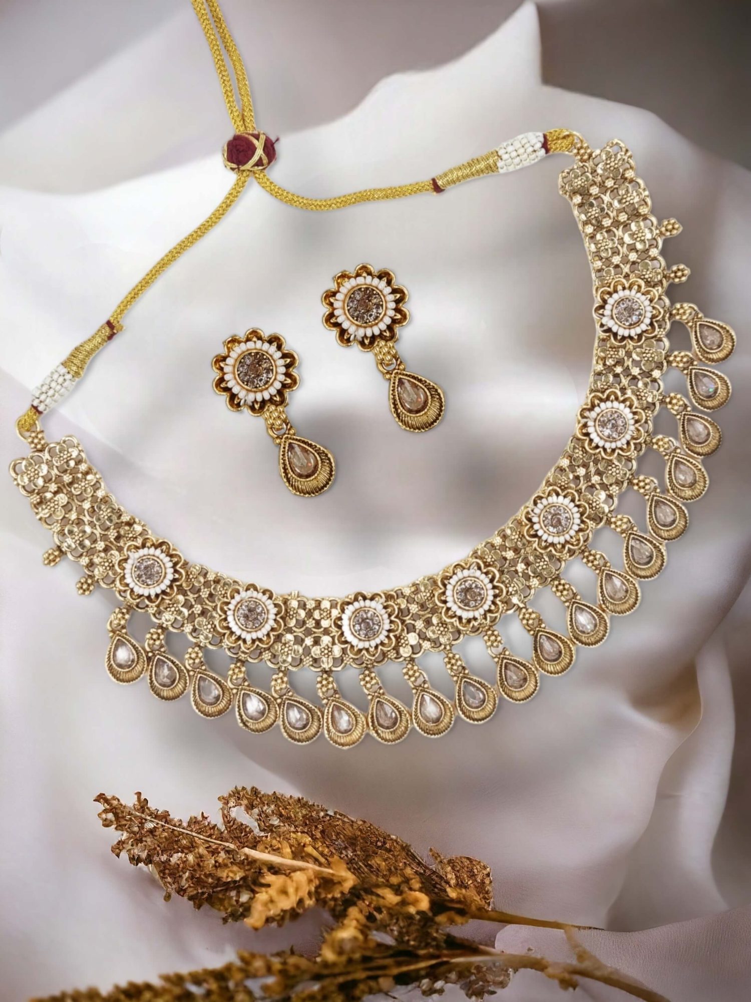 Artificial Jewelry on a Global Stage: India’s Impact on International Fashion