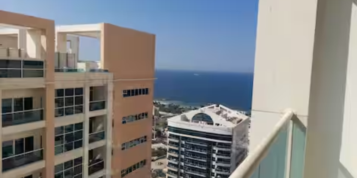 Full building for sale in Dubai direct from owner