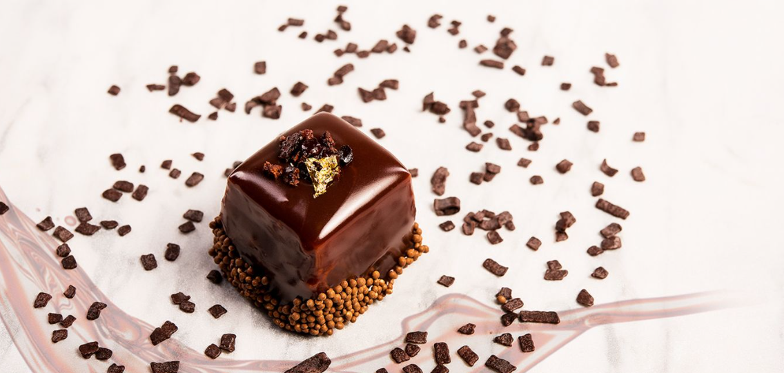 What to look for when purchasing birthday cakes online?