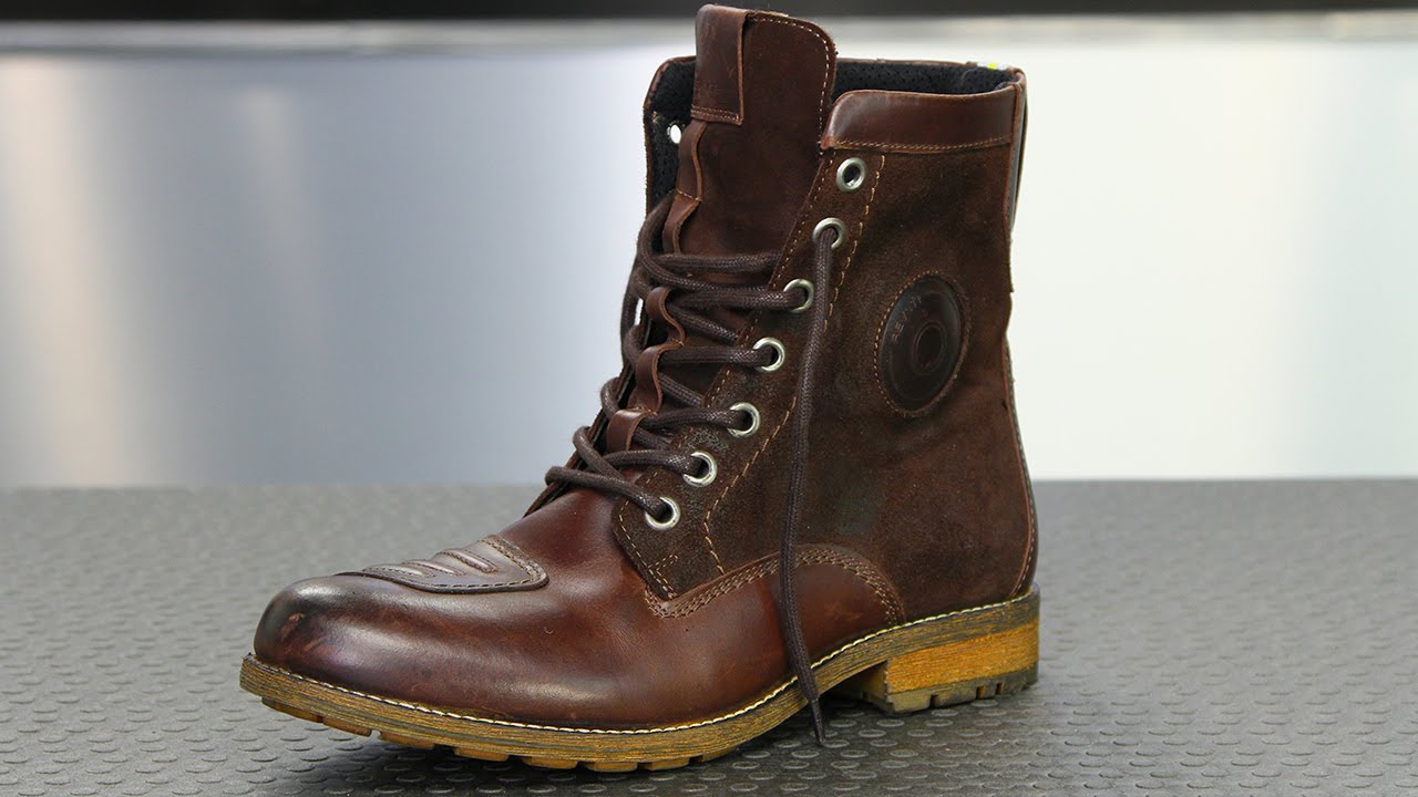 Safety gear is fastest growing segment fueling the growth of the Global motorcycle boot market