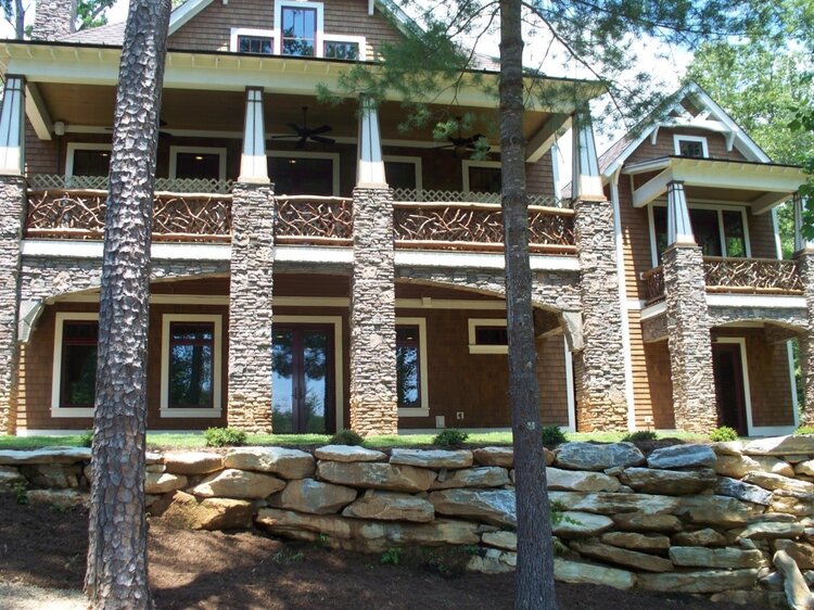 Reasons Why You Should Consider Hiring House Renovation Contractors