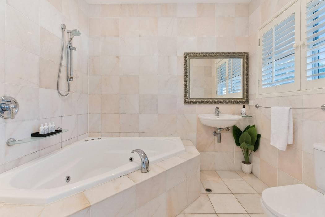 Affordable Bathroom Renovations Services in Ottawa