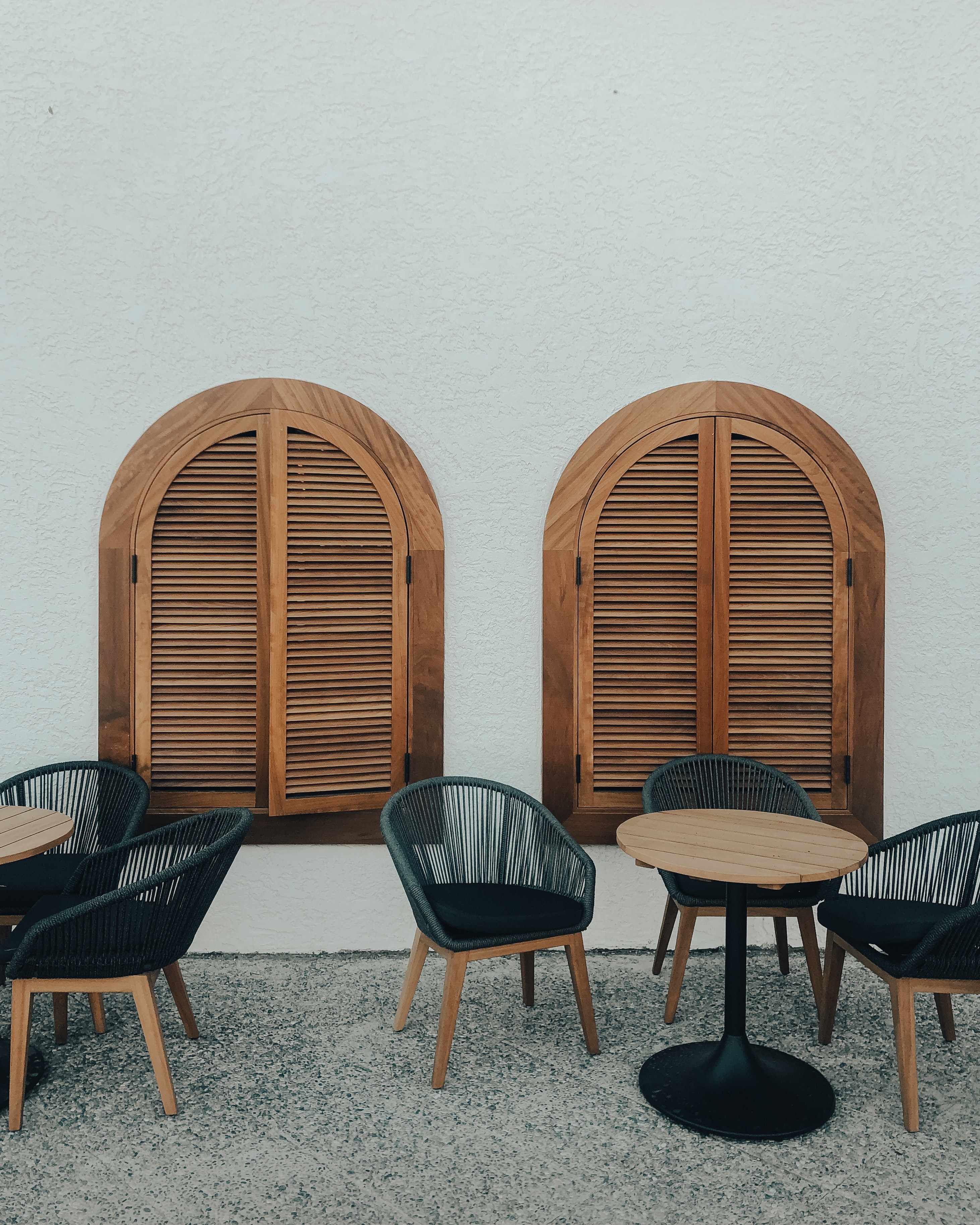 Choosing The Best Material For Plantation Shutter For Your Home 
