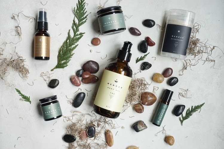 6 Skincare Products Every Guy Should Have In His Toilet
