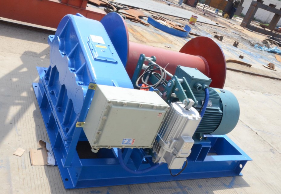 What Is The Distinction Between An Electrical Winch And Hydraulic Winch?