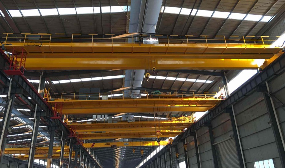 Picking A Warehouse Overhead Crane In Relation To High Efficiency And Safety