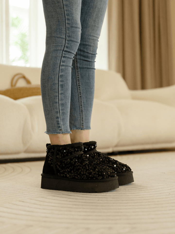 Black UGG Boots on Sale Now: The Excellent Winter Staple