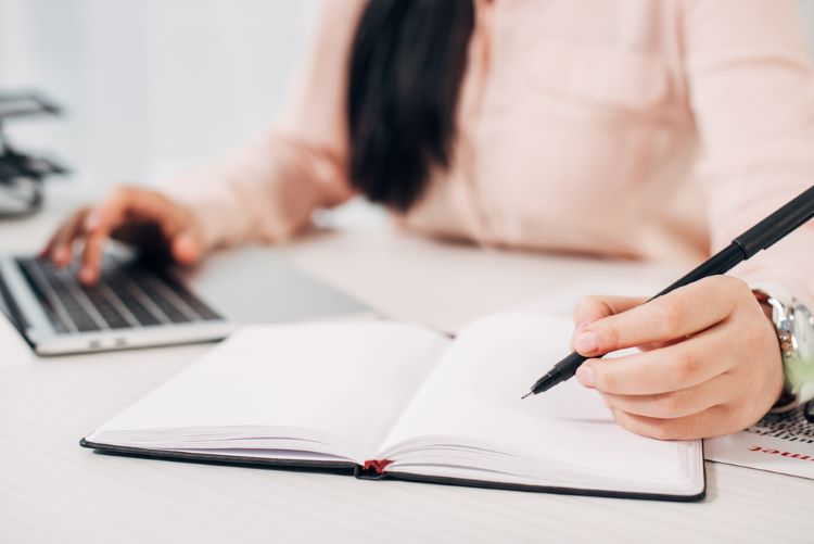 Get 100% Plagiarism Free Essays By Our Professional Writers 