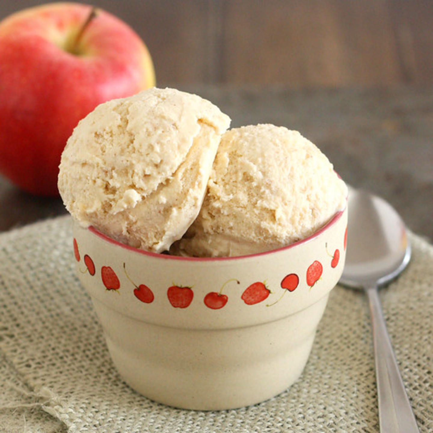 Doggy Ice Cream Apple Flavor - Harleys Corner