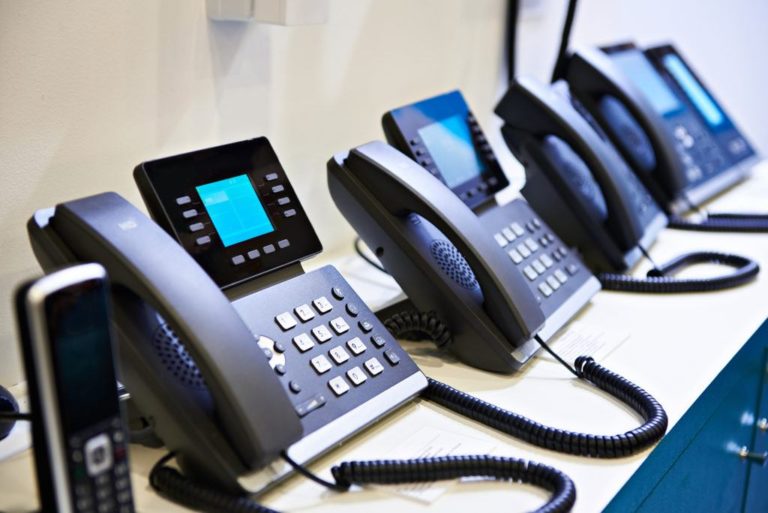 Benefits of Using VoIP Phone System