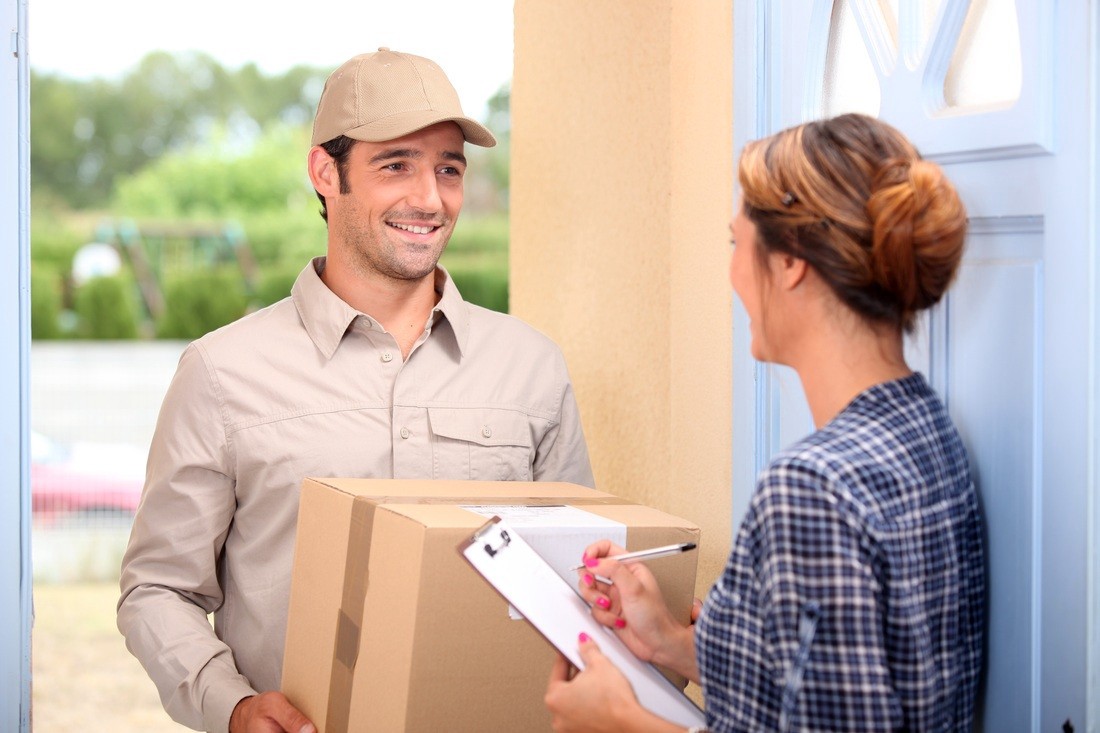 Select A Best Courier Service For Your Shipment in Delhi