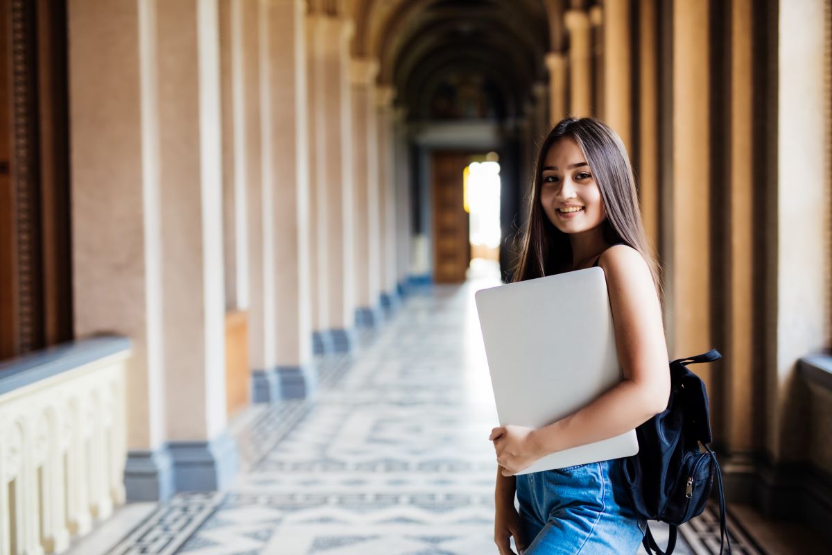 University of Essex | Rankings, Courses, Fees, Admission | AHZ Associates