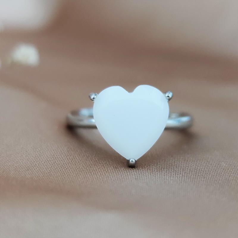 Commemorate your status as a mommy with breastmilk ring gold!