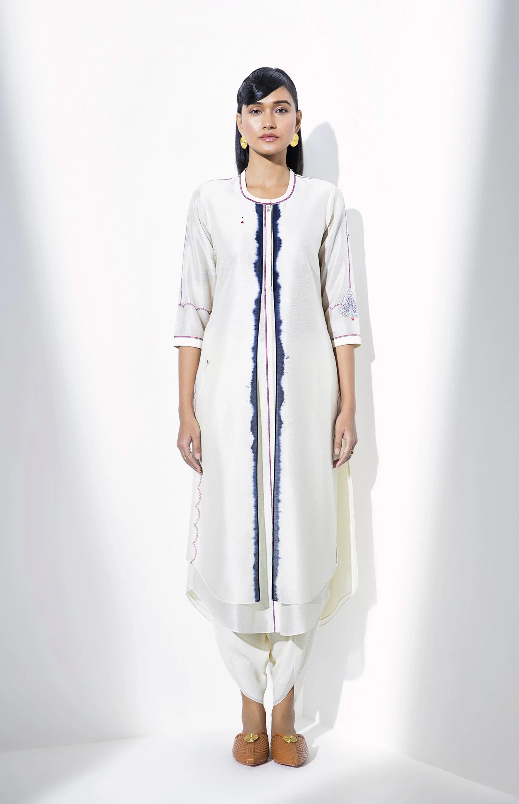 Buy Latest Designer Kurtas Sets For Women, Ladies Online at AMPM