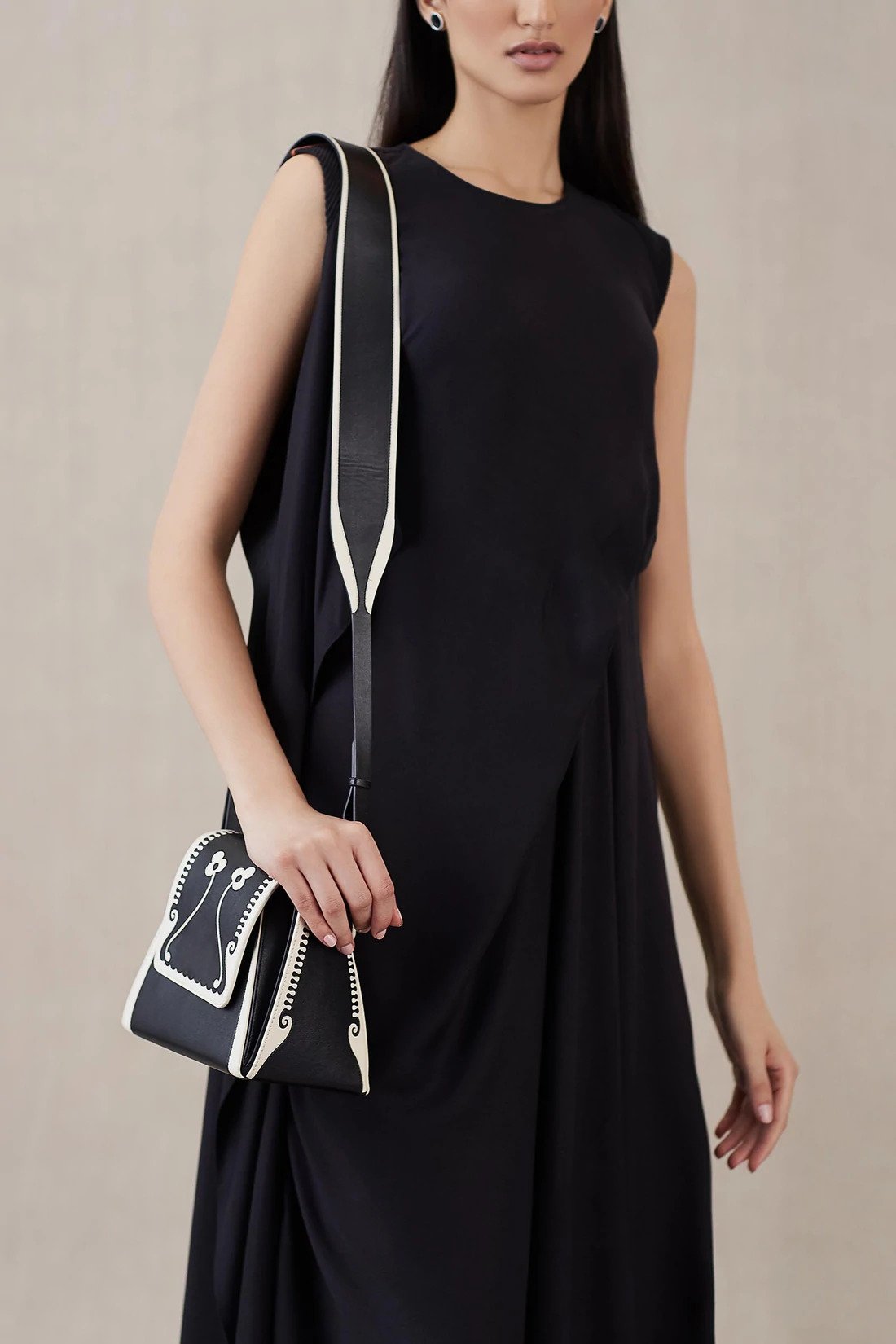 Buy Luxury Handbags & Designer Sling Bags Online India