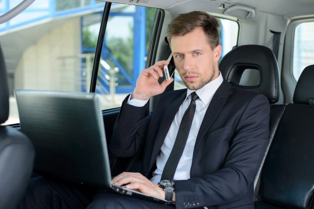 Why is hiring a luxury car service a must at events?