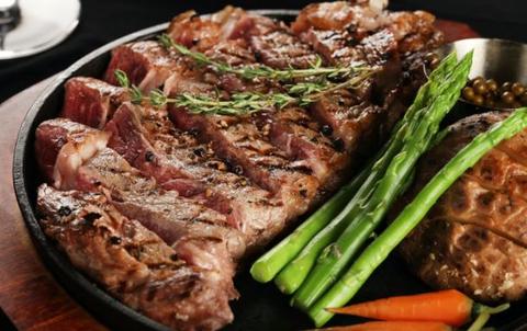 Meat Dishes You Can Cook in a Wood-Fired Pizza Oven