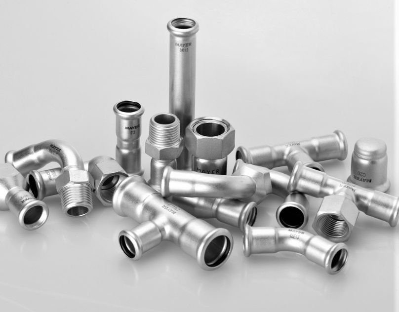 Stainless Steel Pipe Fittings in Various Dimensions
