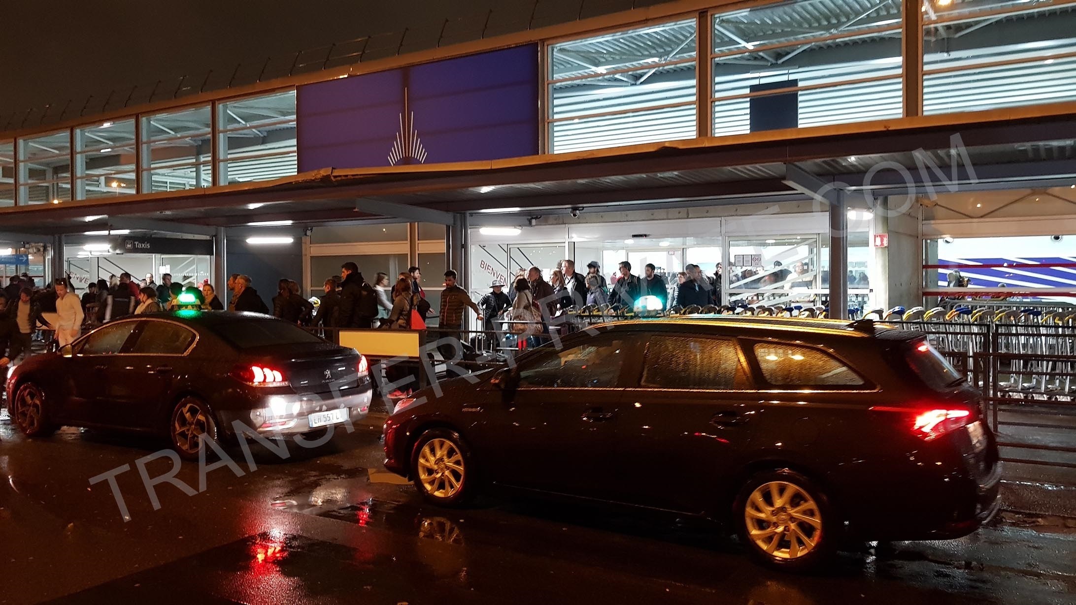Private Transfer CDG To Disney – Riding Luxurious And Comfortably