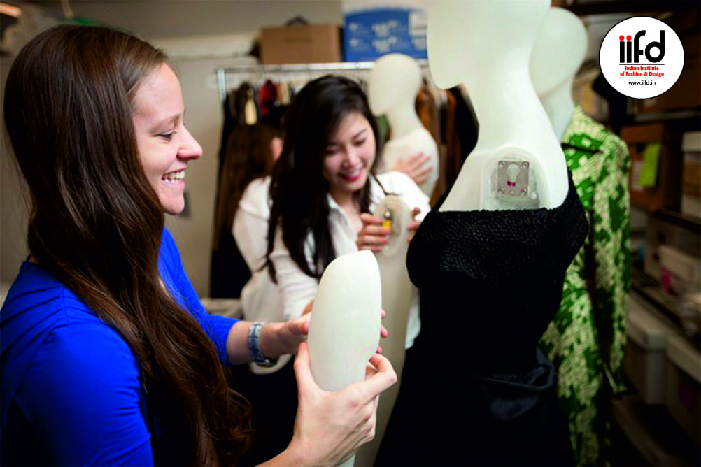 Top Courses Offered by a Leading Fashion Design College in India