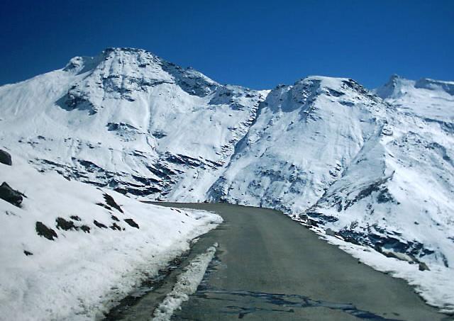 Himachal Group Tour Package