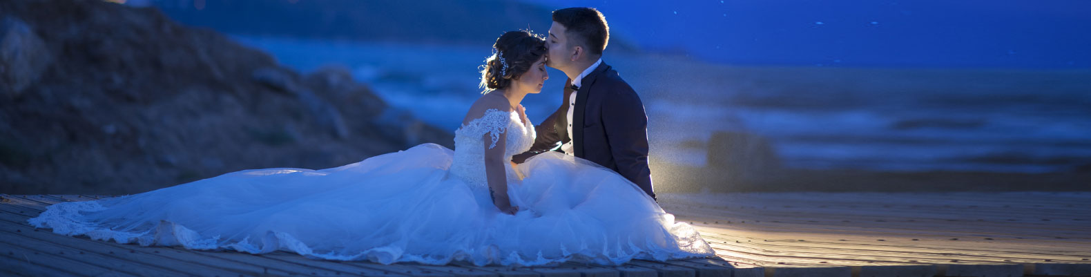 Capture Your Wedding Memories with a Fun Photo Booth