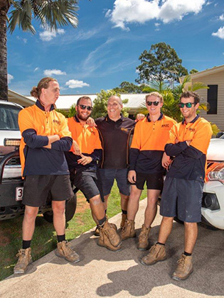 What benefits come with the Off Grid and Solar battery system for home?