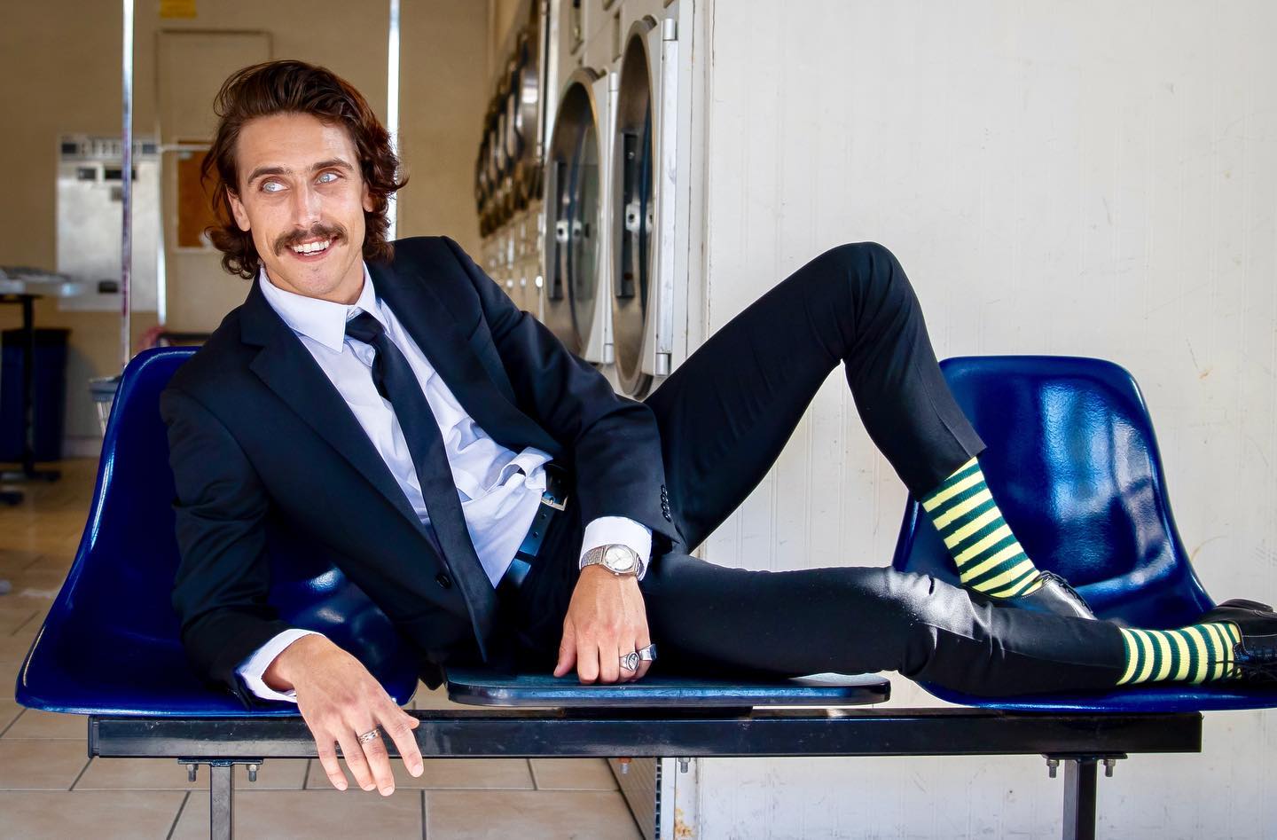 How to Ensure that your Dress Socks Don’t Clash with your Outfit?