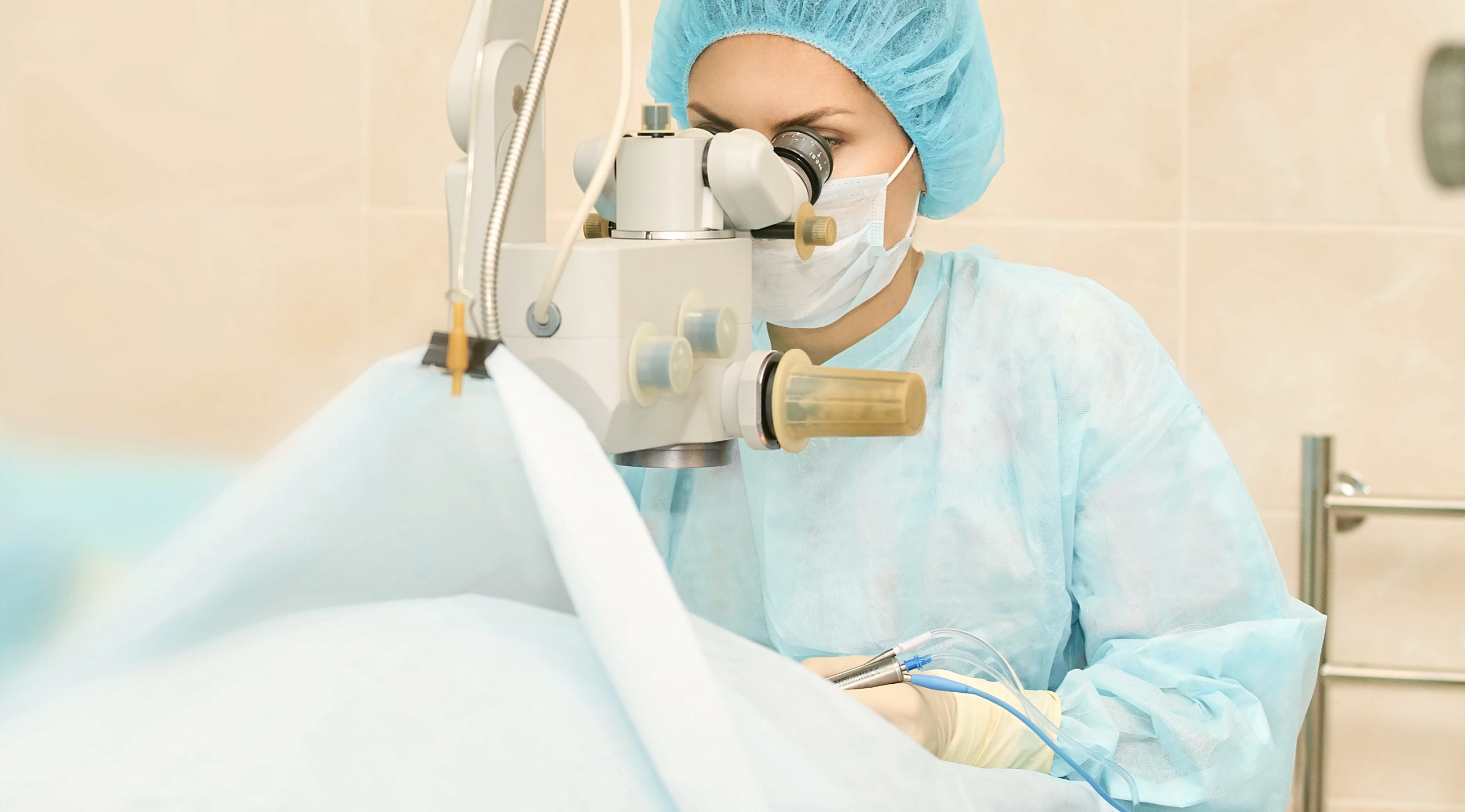 Mistakes You Must Avoid While Choosing A LASIK Surgeon