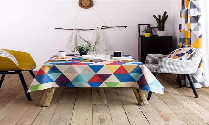 Guide to Choose A Perfect Table Cover for Drawing Attention Towards Interiors
