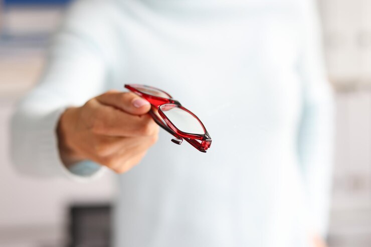 Can Presbyopia be Reversed? Discover the Latest Treatment Options