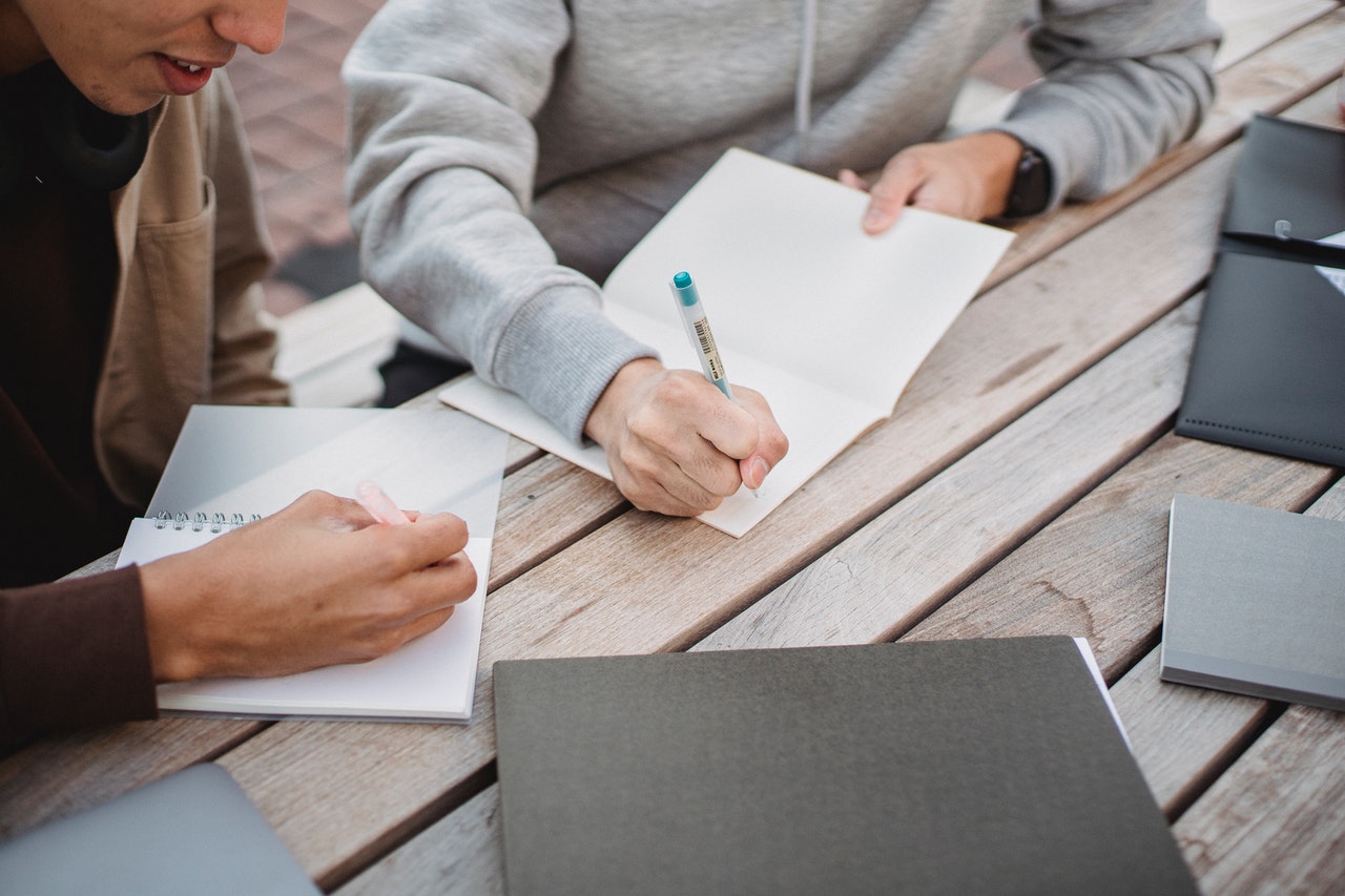 Guide To Develop Your Essay Writing Skills