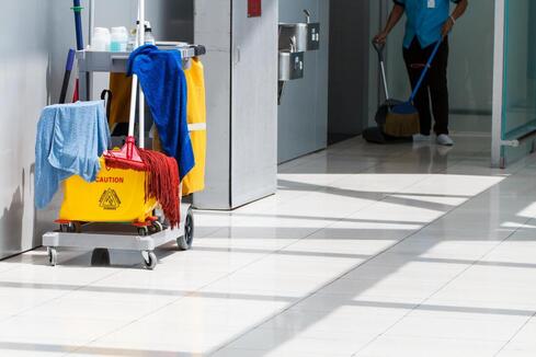 building cleaning services near me