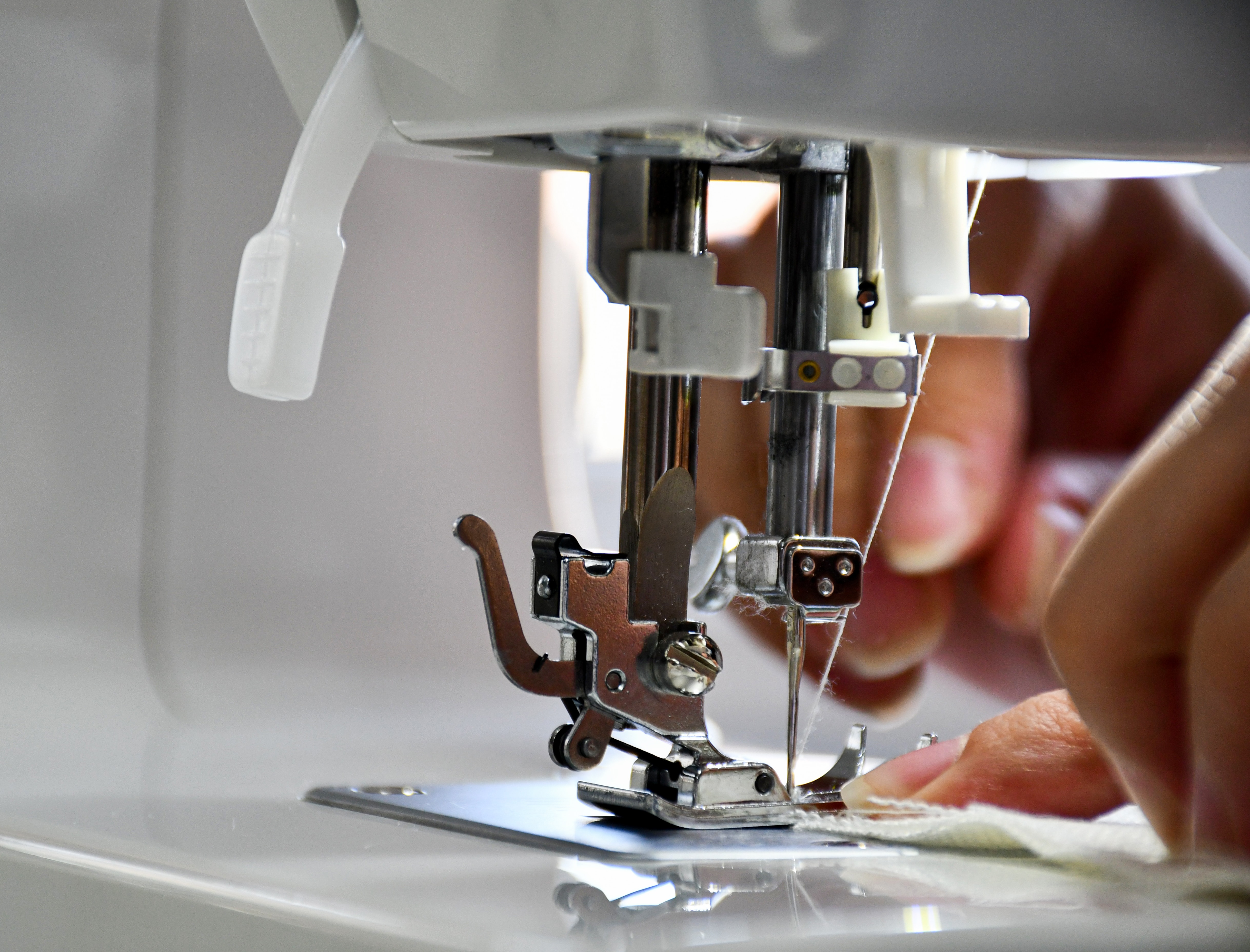 Sewing Machine Buying Guide: A Comprehensive Guide for Beginners and Experts