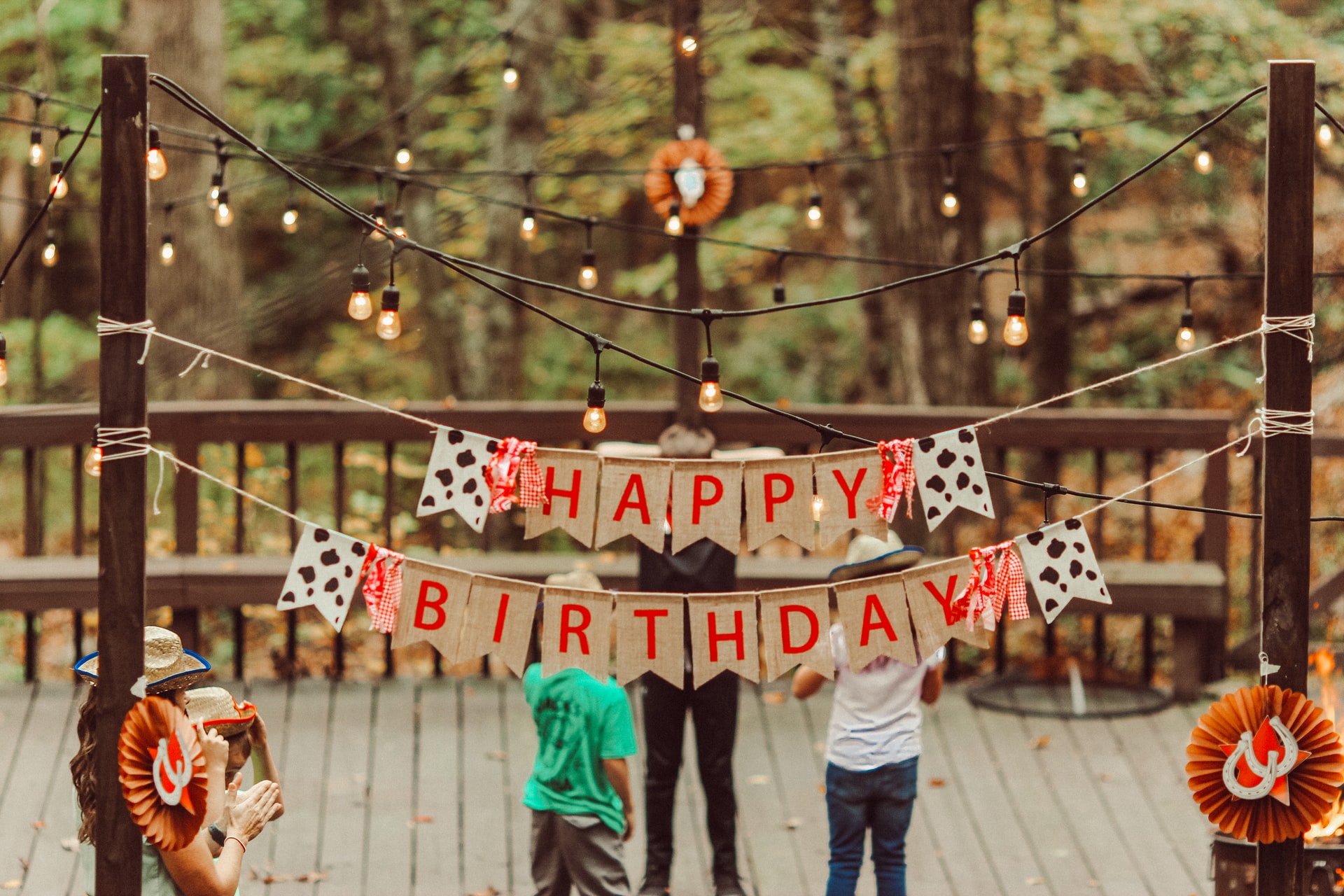 10 Silly Mistakes Every Party Rental Business Make While Buying Equipment From Vendors