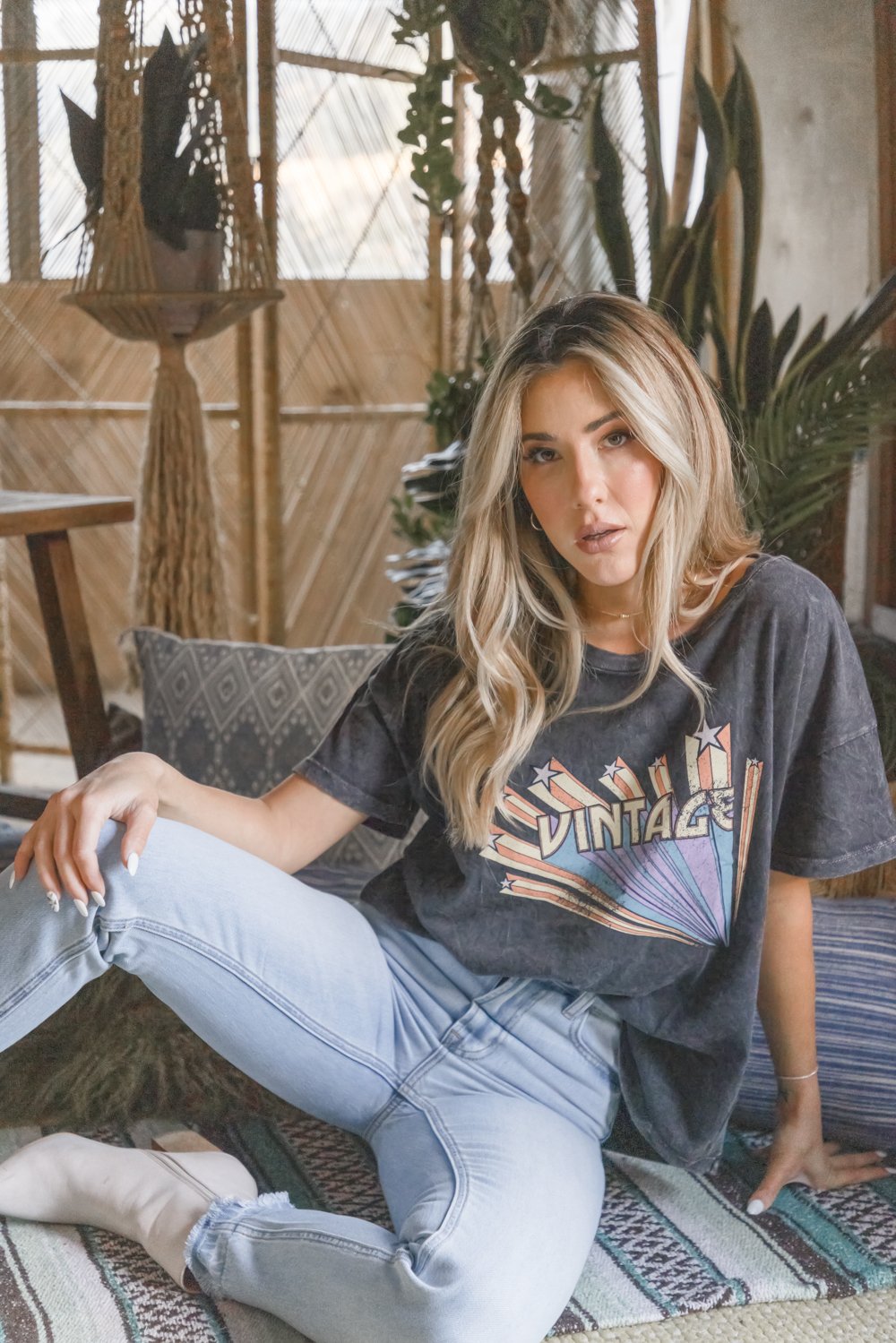 Retro Stars Gray Vintage Wash Graphic T-Shirt