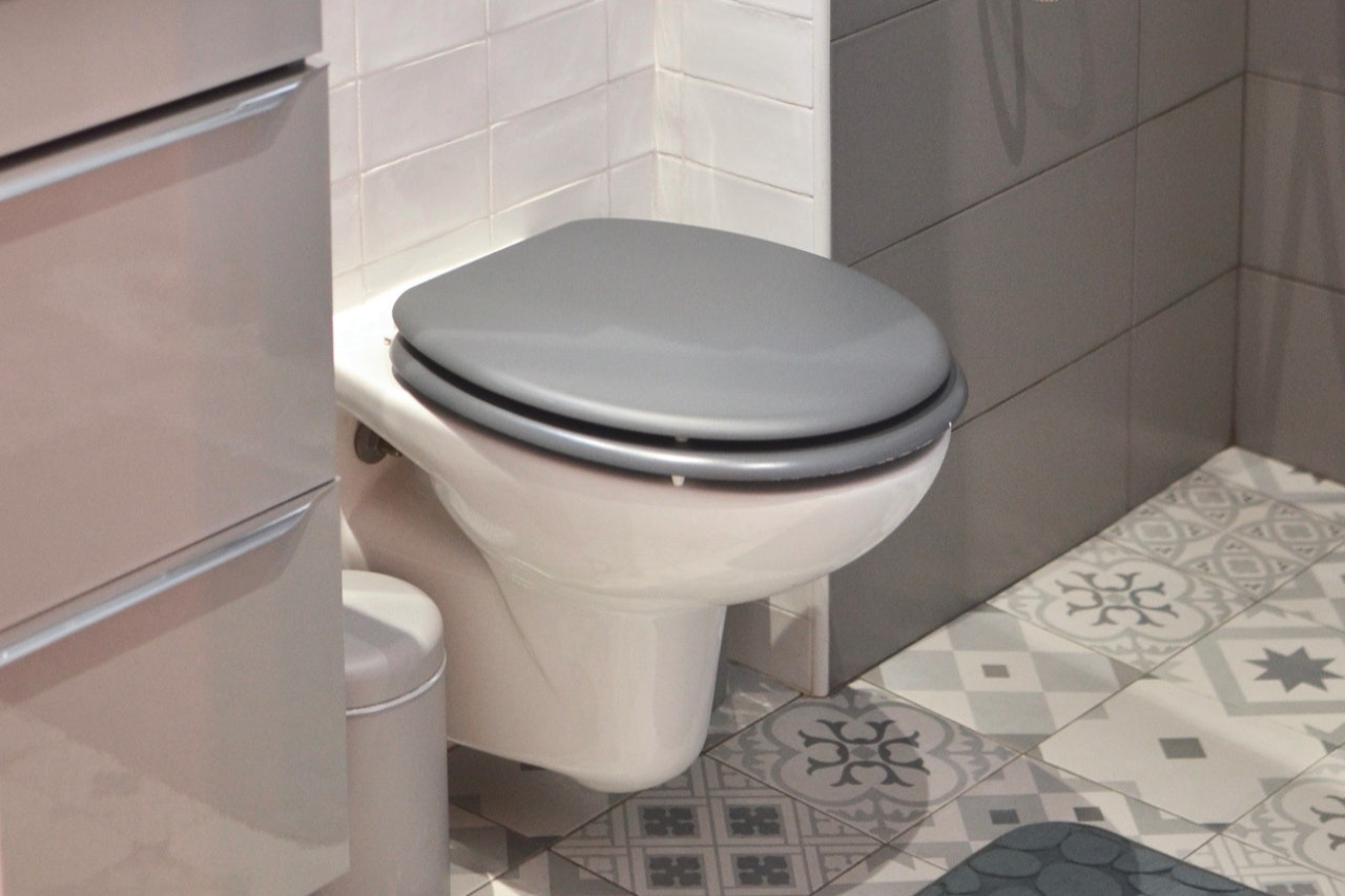 Toilet installation in scarborough , ON choose us