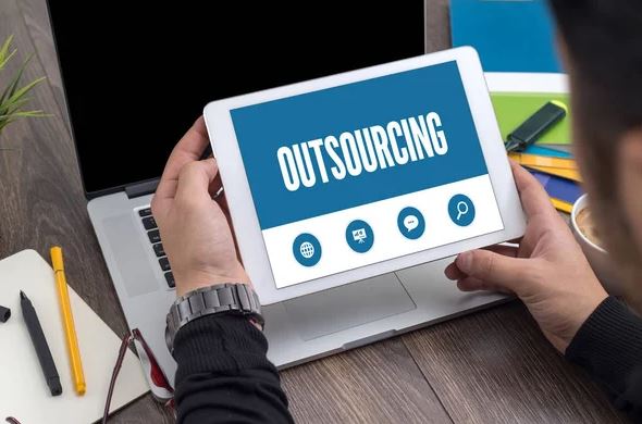 5 Reasons Why SMBs Must Outsource Managed IT Support Services  