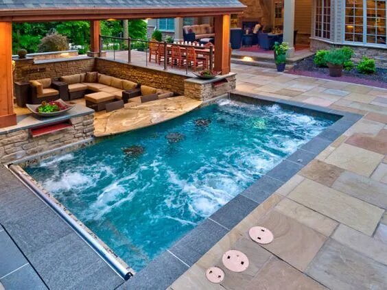 Pool Builder in Frisco TX