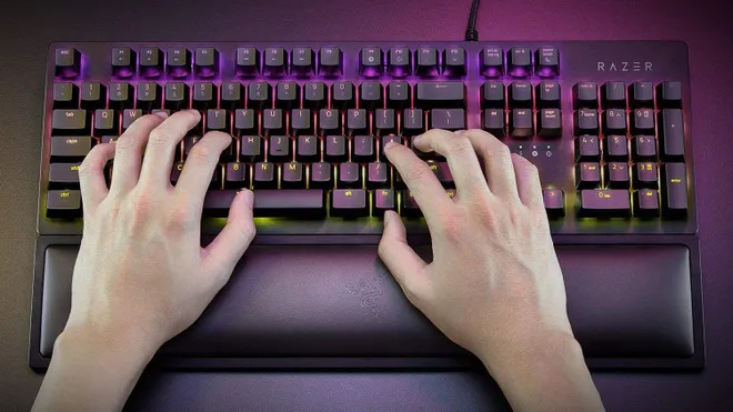 How To Make Your Desk Ergonomic