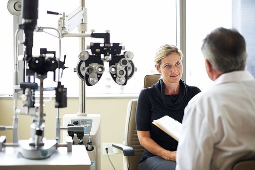 Things to Think About When Choosing an Optometrist: A Comprehensive Guide