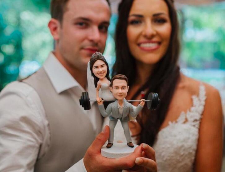 You can select the faces for bobblehead