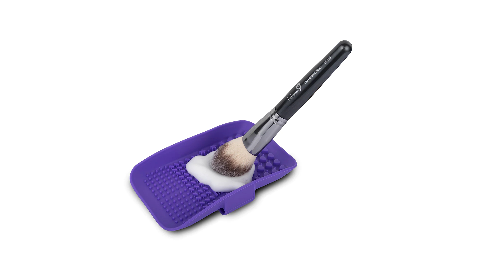 Use the Silicone Brush for Cleaning Makeup Tools 